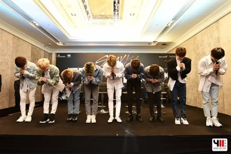 กึ้ง-โฟร์วันวันฯ แถลงข่าวส่งมอบเด็กหลงเกาหลีสู่หัวใจแฟนคลับไทย  ก่อนพบกันใน “สเตรย์คิดส์ อันเวล ทัวร์ 'ไอ แอม ...’ อิน แบงคอก” พรุ่งนี้ (ส.19 ม.ค.) ที่ธันเดอร์โดม เมืองทองธานี