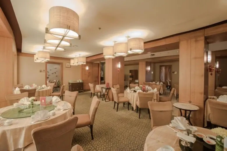 ติ่มซำอิ่มไม่อั้น ที่ ห้องอาหารจีนโกลด์ลีฟ