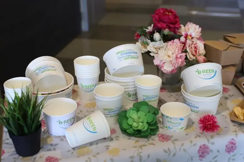 คณะวิทยาศาสตร์ ม.เกษตรศาสตร์ นำร่องโครงการเลิกใช้โฟมและพลาสติก 100% จับมือ เค.เอ็ม.แพ็กเกจจิ้งฯ ผู้ผลิตบรรจุภัณฑ์กระดาษเบอร์ 1 ของไทยและอาเซียน ผลักดันโครงการ