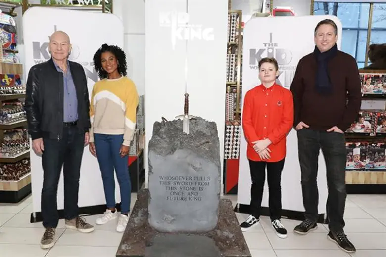 เริ่มต้นเดินสายโปรโมทกันแล้ว สำหรับภาพยนต...