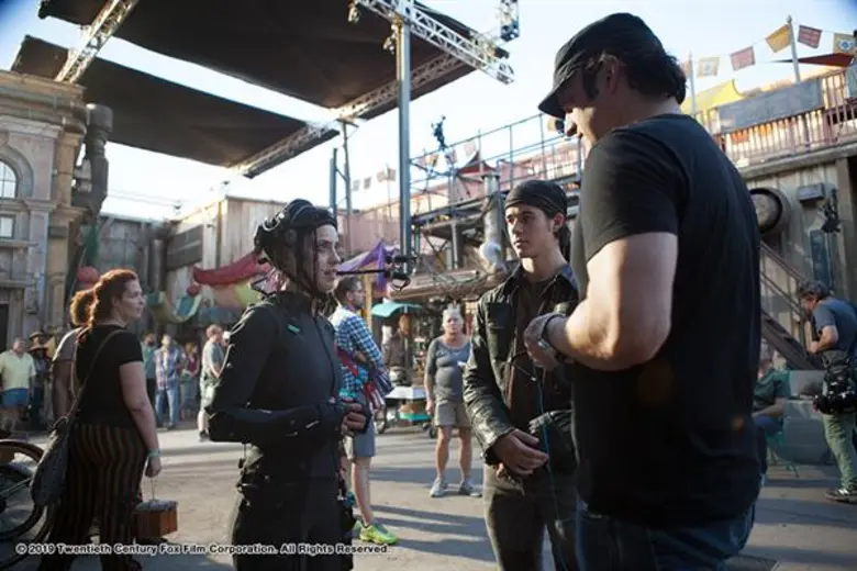 Movie Guide: คลิปสัมภาษณ์สุดพิเศษ กับการสร้างสรรค์ตัวละคร "อลิตา" และโลกแห่งความอลังการที่จะได้เห็นใน "Alita: Battle Angel"