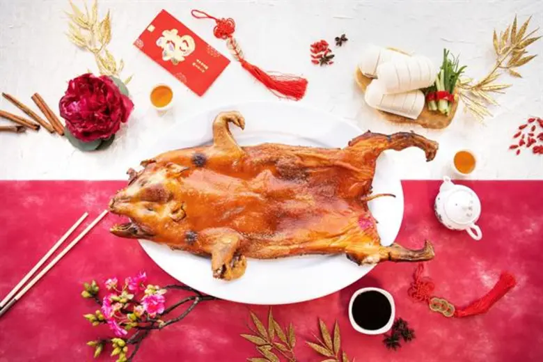 แอตติจูด รู้ฟท้อปบาร์ แอนด์ เรสเตอรองท์ ข...