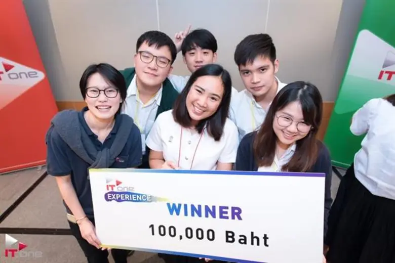 นักศึกษา 40 คนร่วมชิงชัยในการประกวดแผนธุรกิจ “IT One Experience” ครั้งที่ 8 จัดโดย ไอทีวัน ทีมนักศึกษาหัวกะทิร่วมประกวดแผนธุรกิจ IT One Experience ชิงเงินรางวัลมากกว่า 150,000 บาท