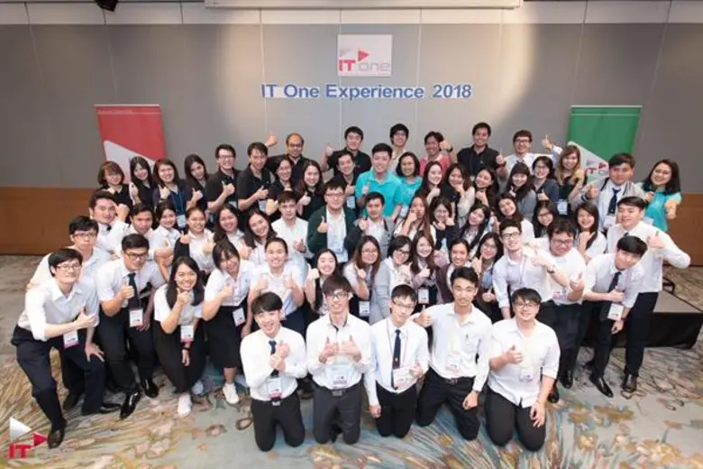 นักศึกษา 40 คนร่วมชิงชัยในการประกวดแผนธุรกิจ “IT One Experience” ครั้งที่ 8 จัดโดย ไอทีวัน ทีมนักศึกษาหัวกะทิร่วมประกวดแผนธุรกิจ IT One Experience ชิงเงินรางวัลมากกว่า 150,000 บาท