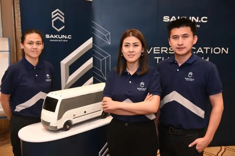 “สกุลฎ์ซี อินโนเวชั่น” เปิดตัว “มินิบัสอลูมิเนียม” กับตัวแทนจำหน่าย “ฮีโน่” ชูจุดแข็ง น้ำหนักเบา ทนทาน ไม่เป็นสนิม ประหยัดน้ำมัน พร้อมรับประกัน 5 ปี