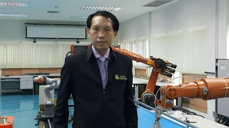 KMUTNB seminar Industry 4.0 & Engineering Education