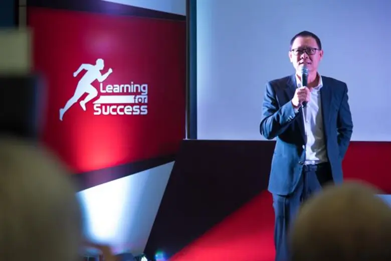 Chemicals Business, SCG, in collaboration with Suksaphat Foundation and University of Technology Thonburi Hold Certificate Awarding Ceremony to Graduates of C-ChEPS Class 20