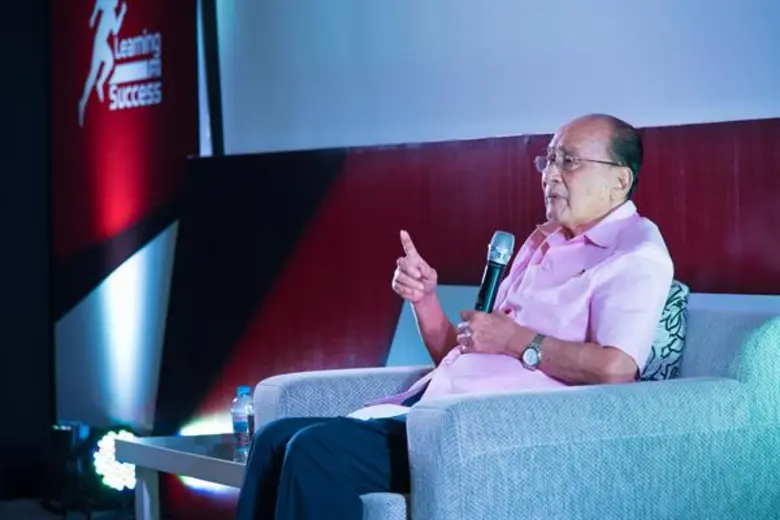 Chemicals Business, SCG, in collaboration with Suksaphat Foundation and University of Technology Thonburi Hold Certificate Awarding Ceremony to Graduates of C-ChEPS Class 20