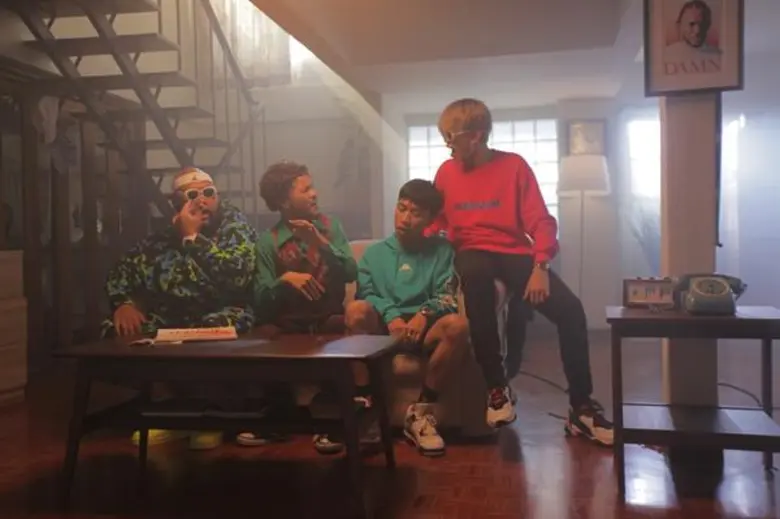 “ฟักกลิ้ง ฮีโร่” เปิดตัวแรง! ทุบสถิติเพลงใหม่ล่าสุด “มีแค่เรา” ดึงสองหนุ่ม Rapper รุ่นใหม่ประกบ เตรียมพุ่งทะยานขึ้นอันดับ 1