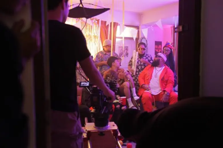 “ฟักกลิ้ง ฮีโร่” เปิดตัวแรง! ทุบสถิติเพลงใหม่ล่าสุด “มีแค่เรา” ดึงสองหนุ่ม Rapper รุ่นใหม่ประกบ เตรียมพุ่งทะยานขึ้นอันดับ 1