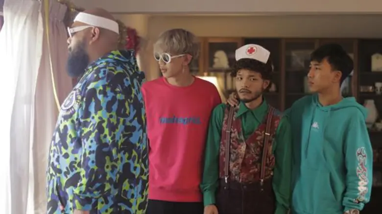 “ฟักกลิ้ง ฮีโร่” เปิดตัวแรง! ทุบสถิติเพลงใหม่ล่าสุด “มีแค่เรา” ดึงสองหนุ่ม Rapper รุ่นใหม่ประกบ เตรียมพุ่งทะยานขึ้นอันดับ 1