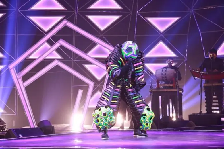 The Mask Line Thai กระชากหน้ากากตะกร้อ เป็น ติ๊ก วง PLAYGROUND เจ้าของเพลงฮิตติดหูโดนใจวัยรุ่น