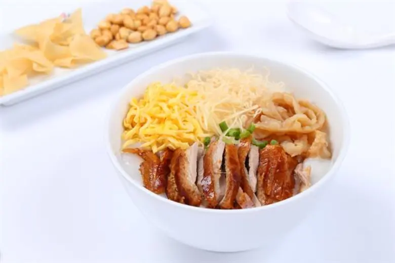 อิ่มสบายท้องกับโจ๊กโฮมเมดสไตล์ฮ่องกง 3 เมนู “ซุปเปอร์โบว์ล” ที่ ร้านฮ่องกง คาเฟ่