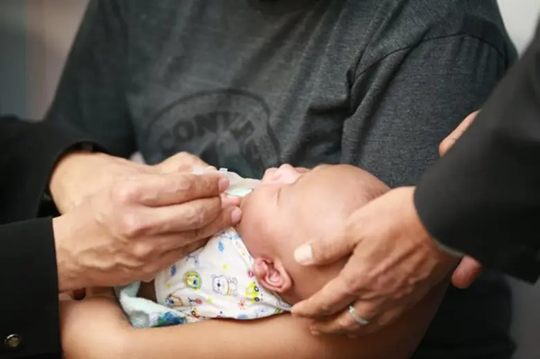 กรุงเทพมหานคร ชวนผู้ปกครองนำเด็กอายุ 2 เดือนหยอดวัคซีนไวรัสโรต้าฟรี มุ่งขับเคลื่อนกรุงเทพฯ สู่มหานครปลอดโรค ปลอดภัย มีสุขภาวะอนามัยดี