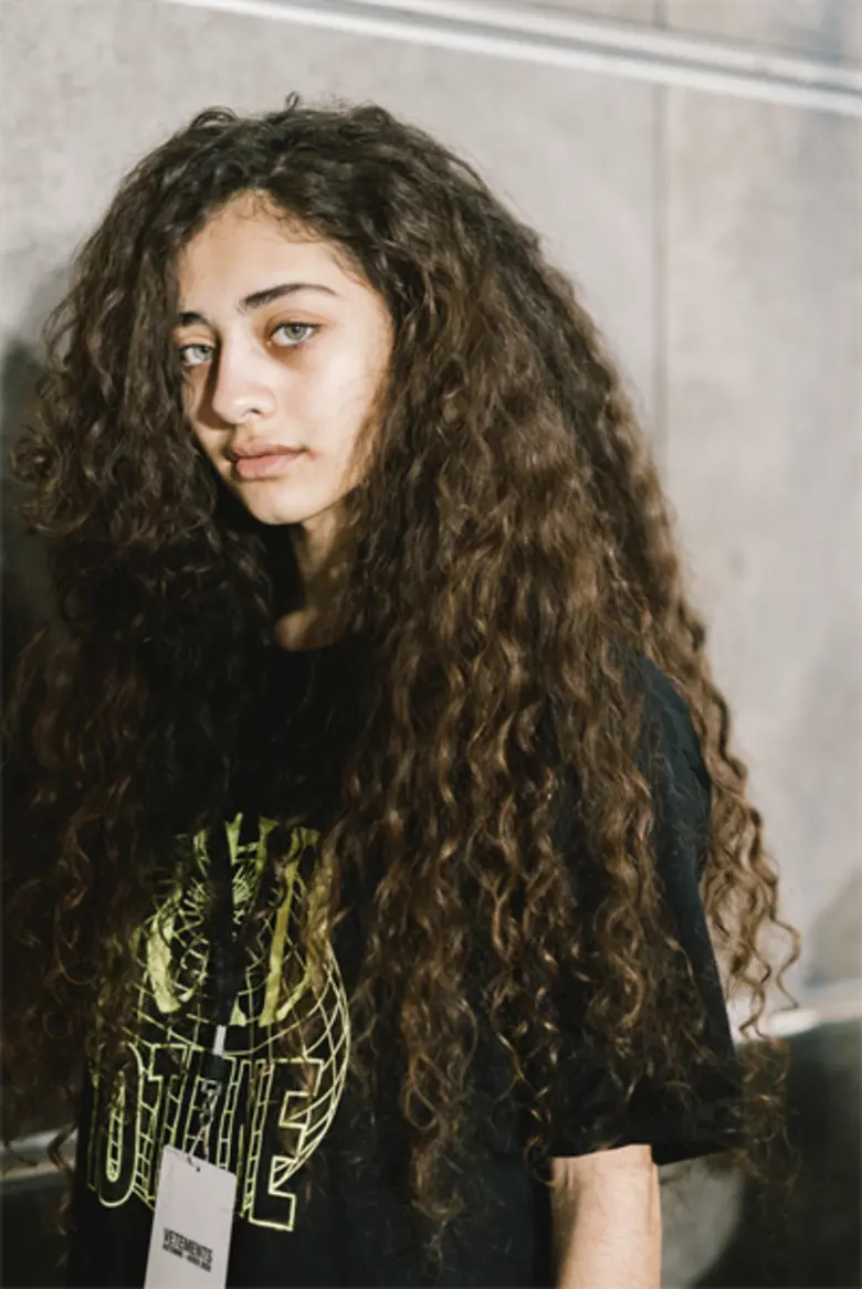 งานแฟชั่นโชว์ Vetements AW19 สไตล์ทรงผมโดย Gary Gill – บทสัมภาษณ์พิเศษ