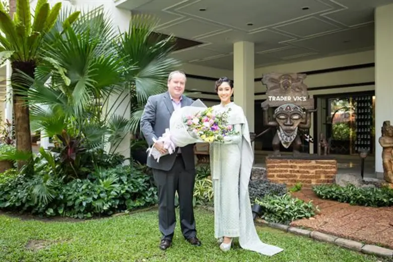 มาร์ค โอซุลลิแวน ผู้จัดการทั่วไป โรงแรมอน...