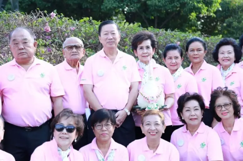 คณะกรรมการจัดงาน 50 ปีน้องใหม่จุฬาฯ 2512 ...