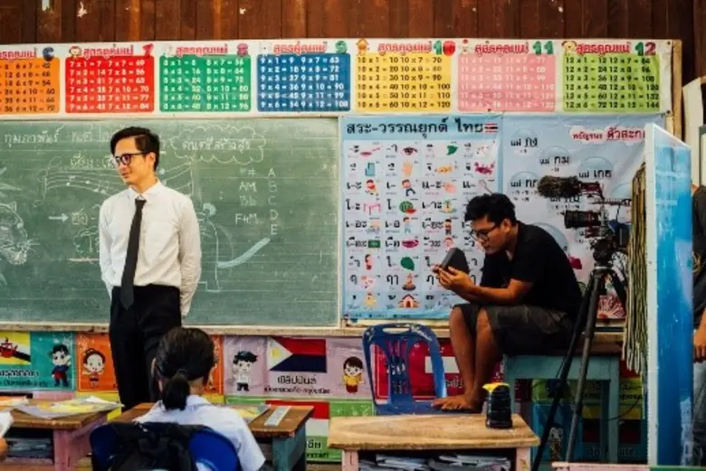 Movie Guide: “หิน ฟินวิ่ว” เผยความรู้สึกของคนฝันไกล พา “หมอลำมาเนีย” สู่สายตาผู้ชม จากเด็กอีสานที่วิ่งตามความฝัน สู่วันที่ฝันเป็นจริง