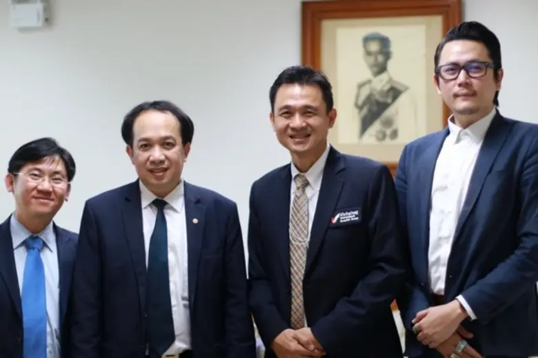 คณะผู้บริหารกลุ่ม รพ.วิชัยเวช อินเตอร์เนชั่นแนล มอบกระเช้าสวัสดีปีใหม่ 62