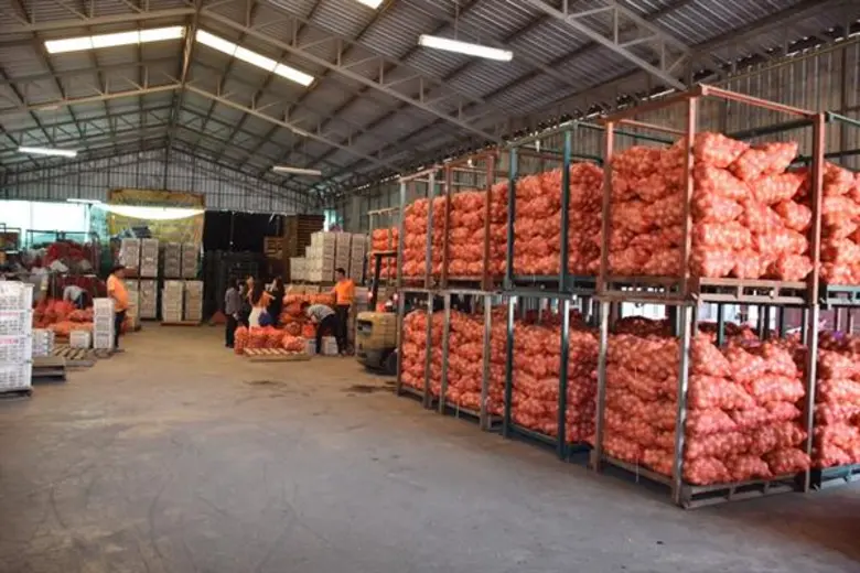 นางอัญชนา ตราโช รองเลขาธิการสำนักงานเศรษฐ...