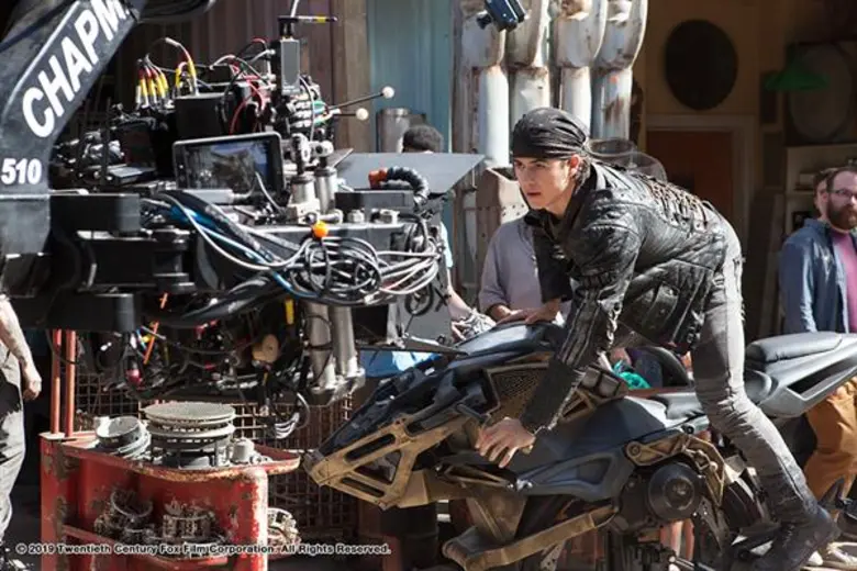 ปล่อยมาให้ชมกันอีกคลิป สำหรับภาพยนตร์เรื่...