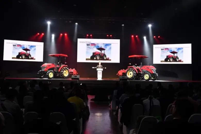 แทรกเตอร์ยันม่าร์ รุ่น YM สุดยอดของนวัตกรรมและเทคโนโลยีเพื่อการเกษตร