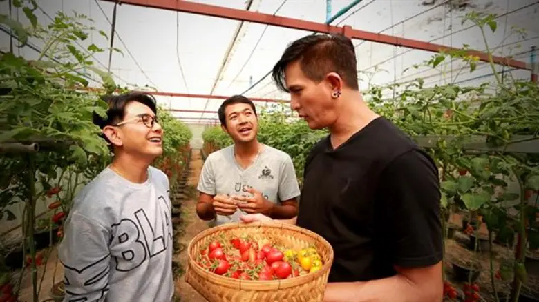 พีท ทองเจือ บุก “ฟาร์มแตะขอบฟ้า” โชว์ฝีมือพ่อครัวหัวป่าก์