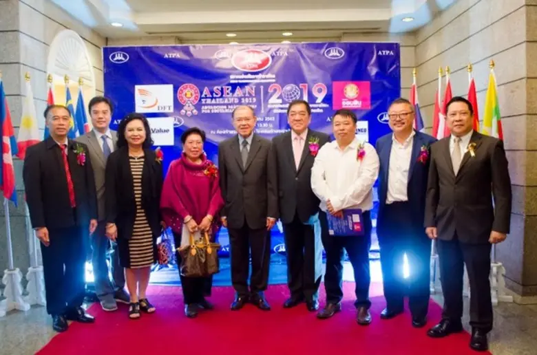 สมาคมส่งเสริมการค้าอาเซียน นำโดย ดร.พจน์ ...