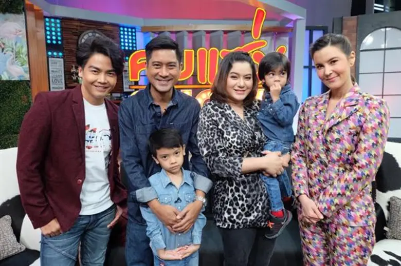 ถึงแม้ความรักของผู้กำกับหนุ่ม อรรถพร กับฝ...