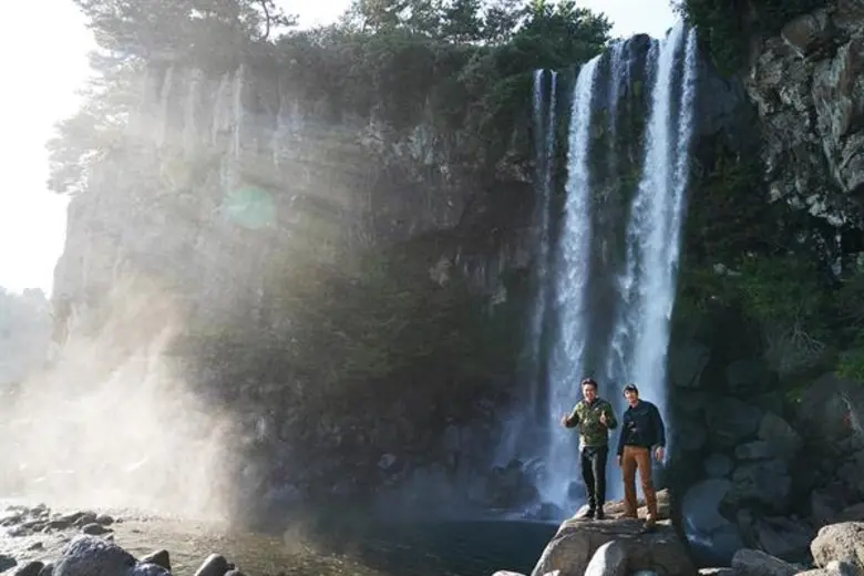 ทีวีไกด์: รายการ "สมุดโคจร On The Way" เที่ยวเกาหลีสุดฟิน อินเจจู