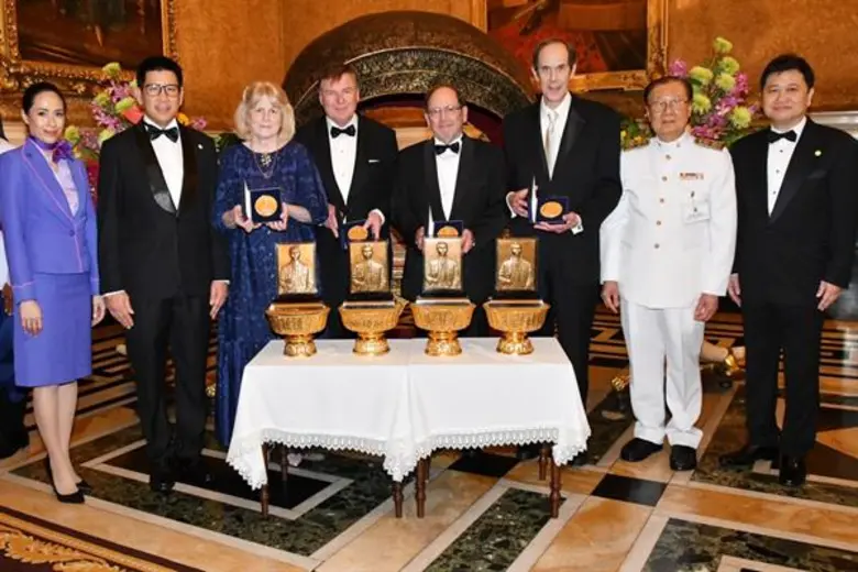 นายเอกนิติ นิติทัณฑ์ประภาศ (ที่ 2 จากซ้าย...