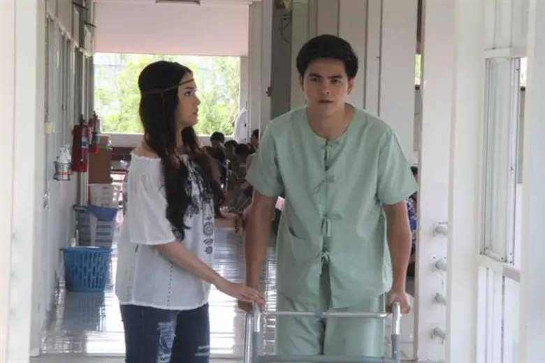 สกู๊ปเบื้องหลังละคร สารวัตรใหญ่ วิน หายซ่าส์ โชว์ตีลังกาอัดผู้ร้าย แต่พอคุกเข่าขอ อิงฟ้า เป็นแฟน กลับถูกยิง!