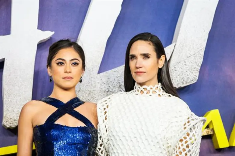 เปิดตัวรอบเวิลด์พรีเมียร์ได้อย่างยิ่งใหญ่...