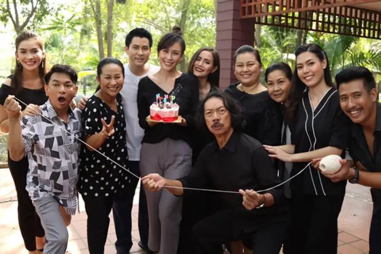 ปลื้มใจ ทำเอา นางเอกสาว "ฝ้าย-เวฬุรีย์" ยิ้มแก้มปริ...