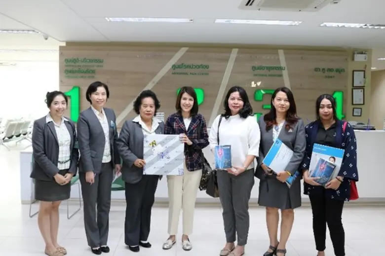 ตัวแทนผู้บริหาร คุณจันทนา จารุเศรณี หัวหน...