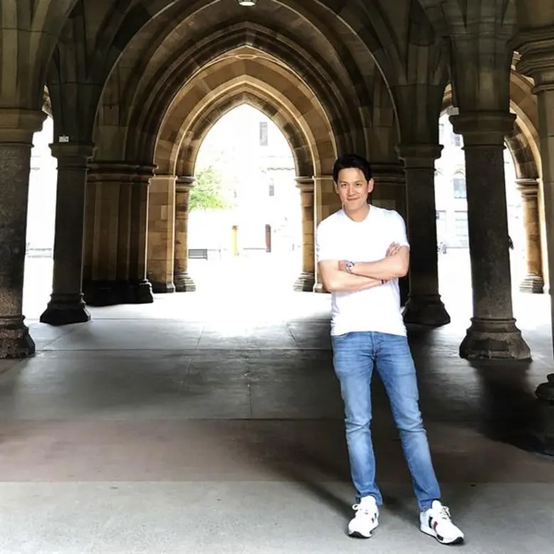 ทีวีไกด์: รายการ "หนีเที่ยวกัน"  “ฟลุค&ลี” ตามหาภาพพันล้าน!