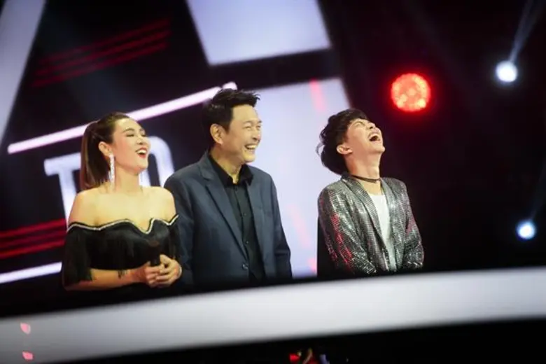 มงลงคู่ซิส “แอมมี่ VS เต๋า” โชว์ “ผีเสื้อราตรี” ลีลาเย้ายวน จิกกล้องแตก สะกดทุกสายตา