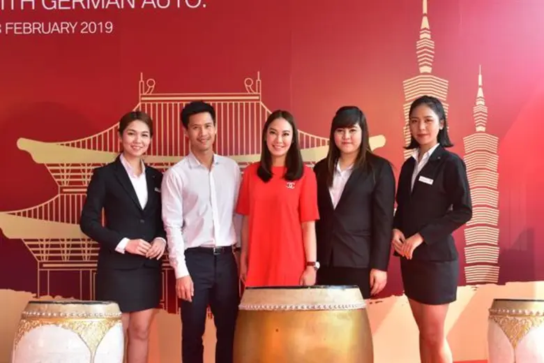 เยอรมัน ออโต้ ชวนอาเล็ก ธีรเดช ฉลองตรุษจีนให้ลูกค้าอย่างยิ่งใหญ่