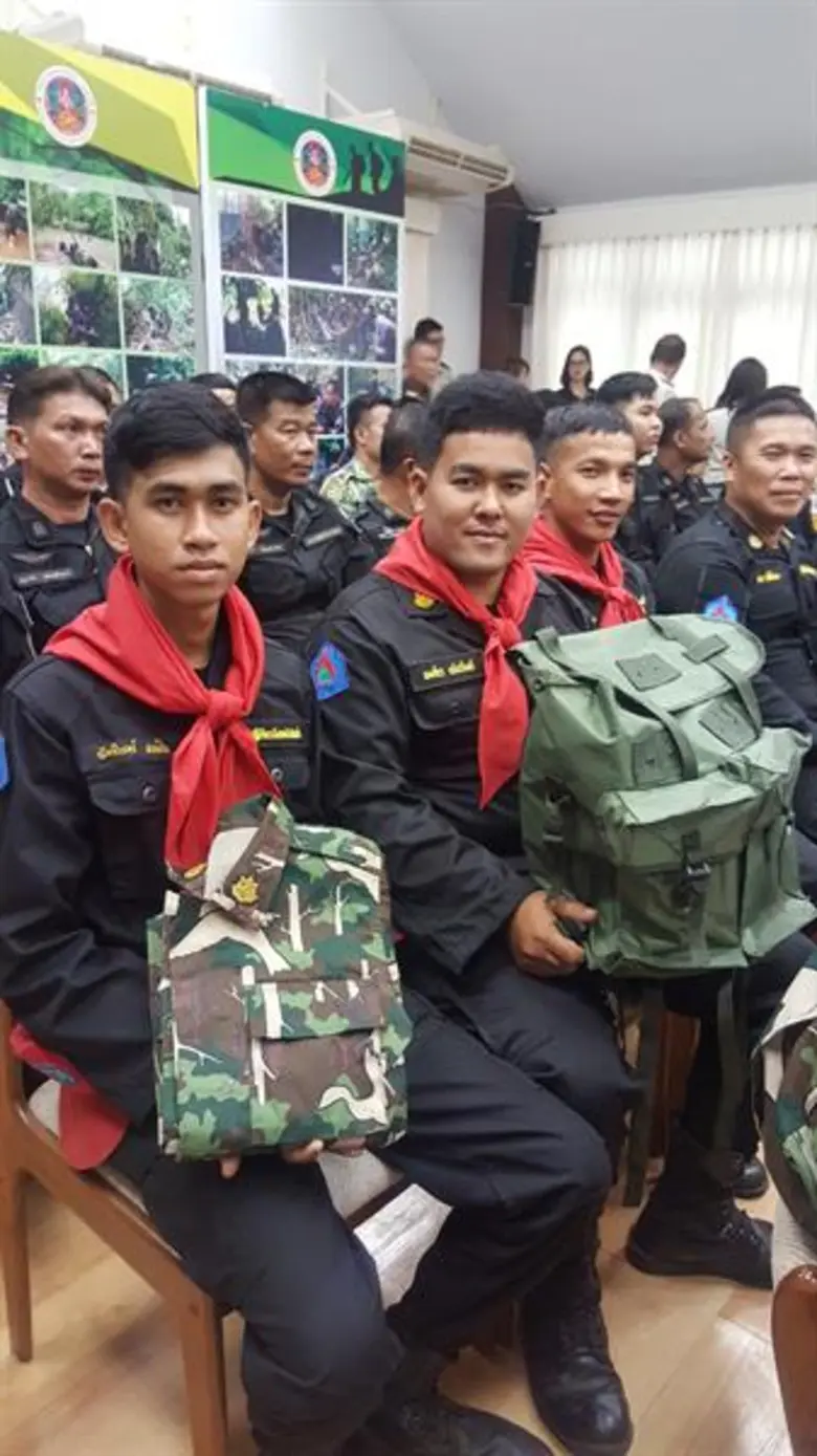 โครงการ “HANDS FOR HEROES รวมมือเรา เพื่อคนเฝ้าป่า”  มูลนิธิเอสซีจี เป็นตัวแทนผู้สนับสนุนมอบอุปกรณ์ลาดตระเวน แก่ผู้พิทักษ์ป่าทั่วประเทศ