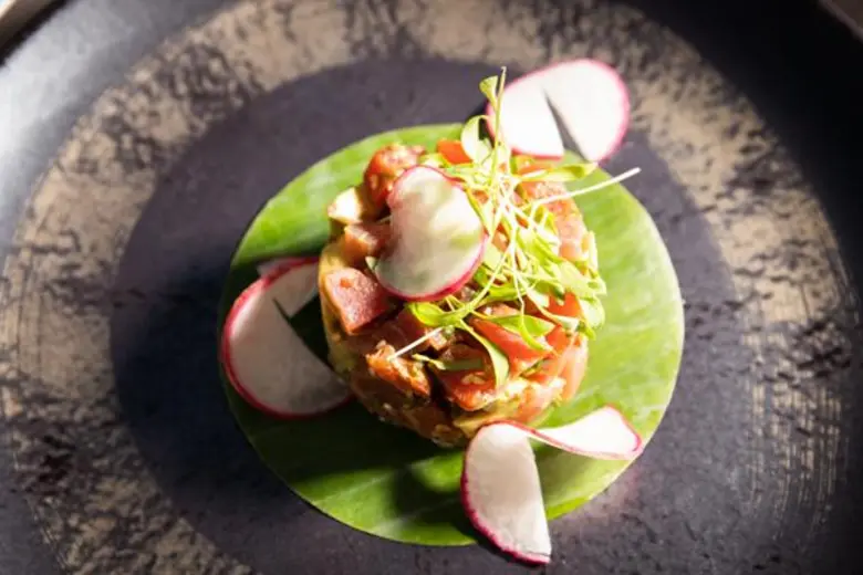 เทรเดอร์ วิคส์ ห้องอาหารสุคชิคในสไตล์หมู่...