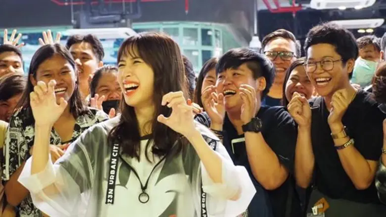 Whizdom Society presents 101 LOVEเทศกาลรักเกินร้อย งานที่จะทำให้คุณมีความรักมากกว่าเดิม อย่างน้อยก็นิดนึงเริ่มต้นอย่างคึกคัก เหล่าศิลปินและดีเจ นำทีมแบ่งปันความสุขต่อเนื่อง