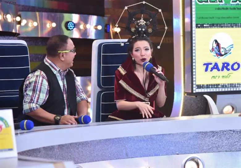 ตะลึงทั้งสตูฯ “เบิ้ล ปทุมราช อาร์สยาม” ลาราชการมาตามหาเงาเสียง! เผยที่มาเพลง “ความในใจ” ใน “กิ๊กดู๋ สงครามเพลงเงินล้าน”