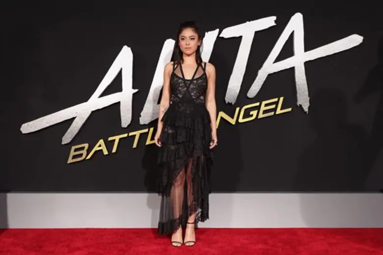 Movie Guide: มาส่องเหล่านักแสดง จัดเต็ม สวย หล่อ เปิดตัวบนพรมแดงในงาน Alita: Battle Angel - Los Angeles Premiere
