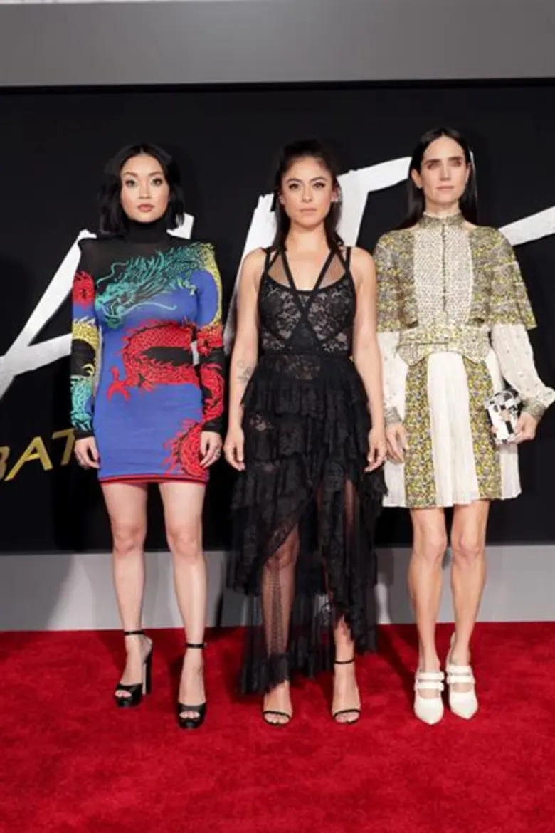 Movie Guide: มาส่องเหล่านักแสดง จัดเต็ม สวย หล่อ เปิดตัวบนพรมแดงในงาน Alita: Battle Angel - Los Angeles Premiere