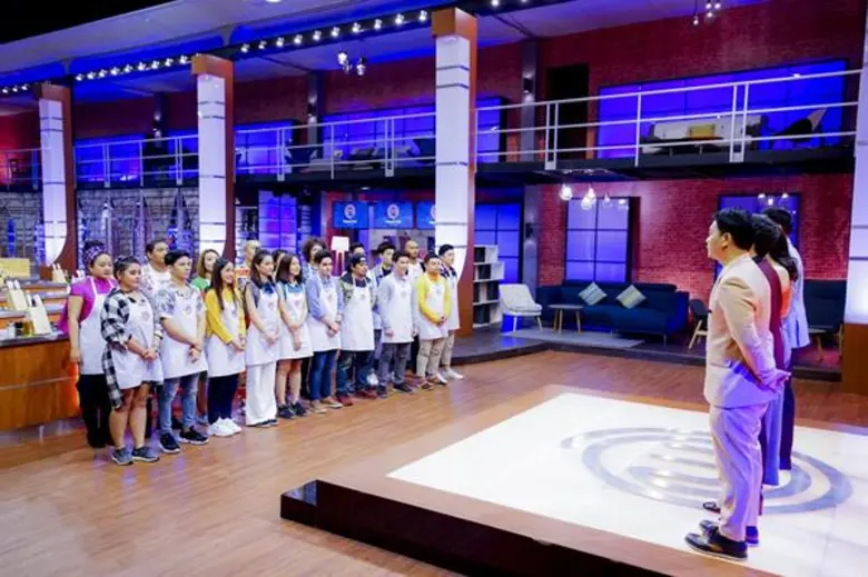 ทีวีไกด์: รายการ “มาสเตอร์เชฟ ประเทศไทย” 19 คนสุดท้าย “มาสเตอร์เชฟ ประเทศไทย” จัดหนัก “เชฟป้อม-เชฟเอียน-พี่อิ๊งค์” สุดเข้ม..ครัวร้อนระอุ!!