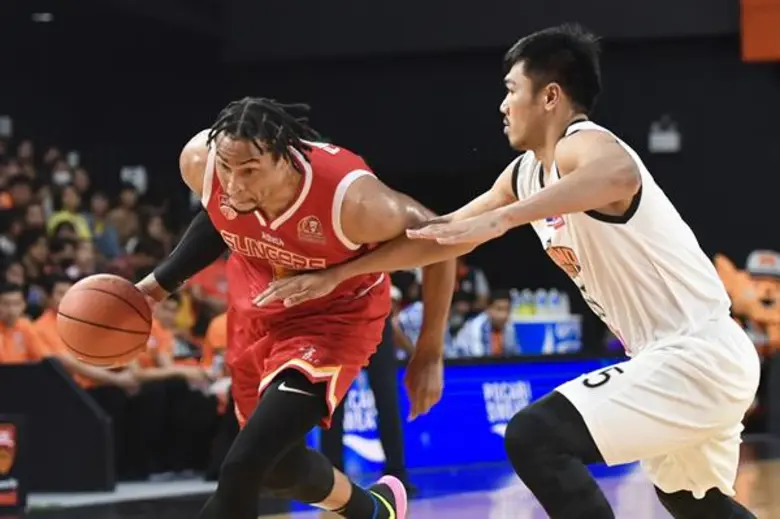 ผลการแข่งขันบาสABLโมโนแวมไพร์ ชนะ สิงคโปร์ สลิงเกอร์ส