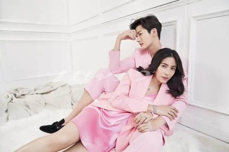 นิตยสารแพรว ฉบับกุมภาพันธ์ 2562 เสิร์ฟความหวานต้อนรับเดือนแห่งความรักด้วยแฟชั่นของคู่รักสุดสวีทที่เพิ่งแต่งงานหมาดๆ กับจุ๋ย-วรัทยา นิลคูหาและพุฒ-พุฒิชัย เกษตรสิน