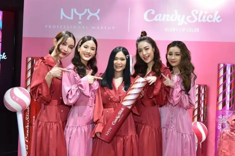 NYX Professional Makeup ต้อนรับวาเลนไทน์ด้วยกิมมิคสุดเก๋ เปิดตัว Candy Slick ลิปคัลเลอร์สุดเปรี้ยว นำเทรนด์เมคอัพสุดฮอตในงาน I Fxxking Hate Valentine’s Day