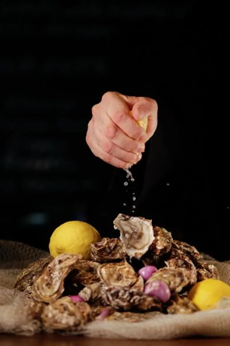 ตั้งแต่วันนี้เป็นต้นไป ห้องอาหารสการ์เล็ต...