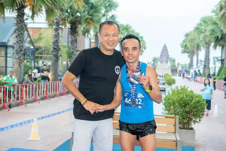 “บุญถึง” ผงาดคว้าแชมป์คนไทย 3 สมัยติด ปอดเหล็กเคนยาพาเหรดกวาดแชมป์ “บุรีรัมย์ มาราธอน 2019”